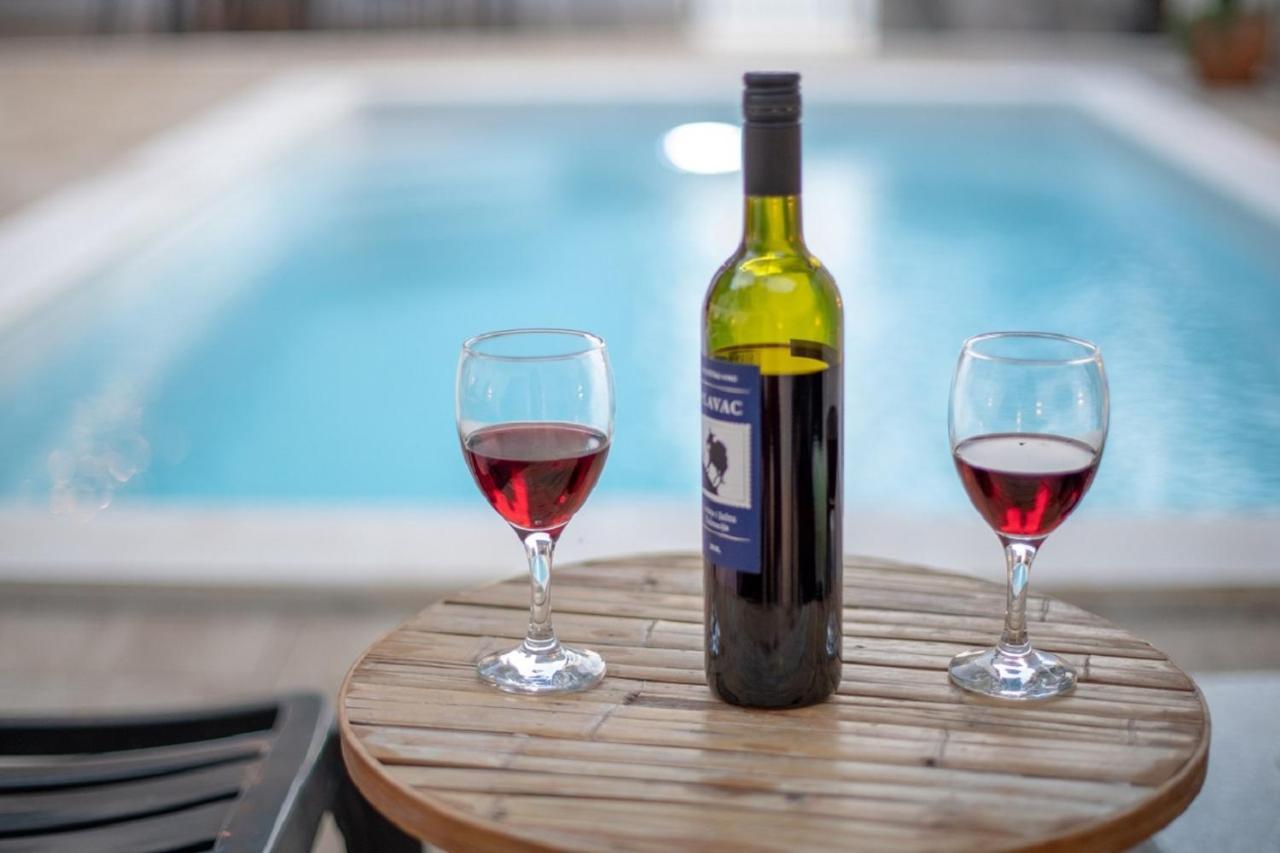 Apartment Laura On The First Floor Μακάρσκα Εξωτερικό φωτογραφία