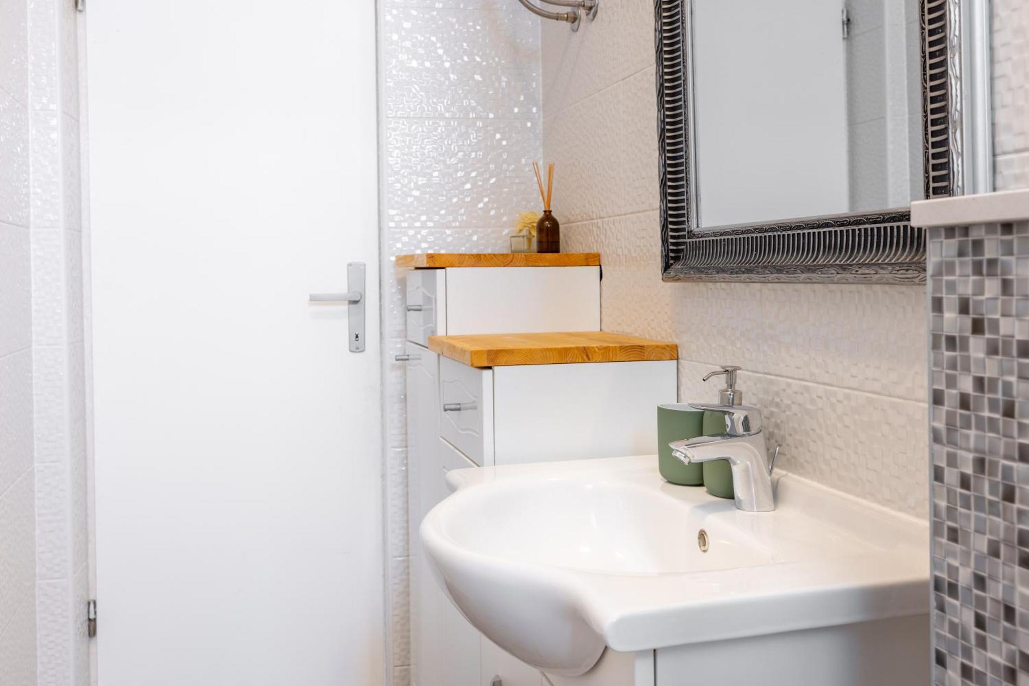 Apartment Laura On The First Floor Μακάρσκα Εξωτερικό φωτογραφία