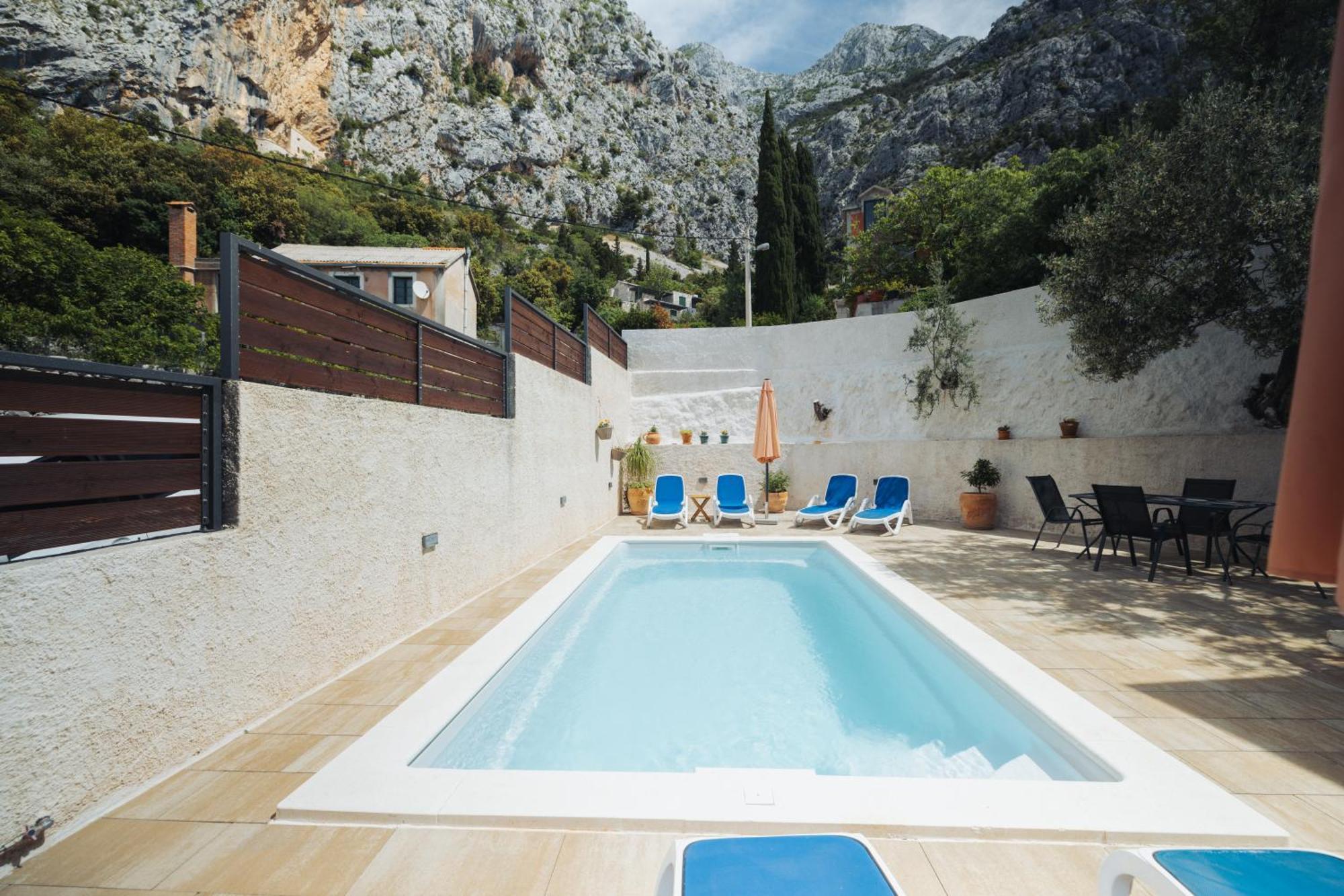 Apartment Laura On The First Floor Μακάρσκα Εξωτερικό φωτογραφία