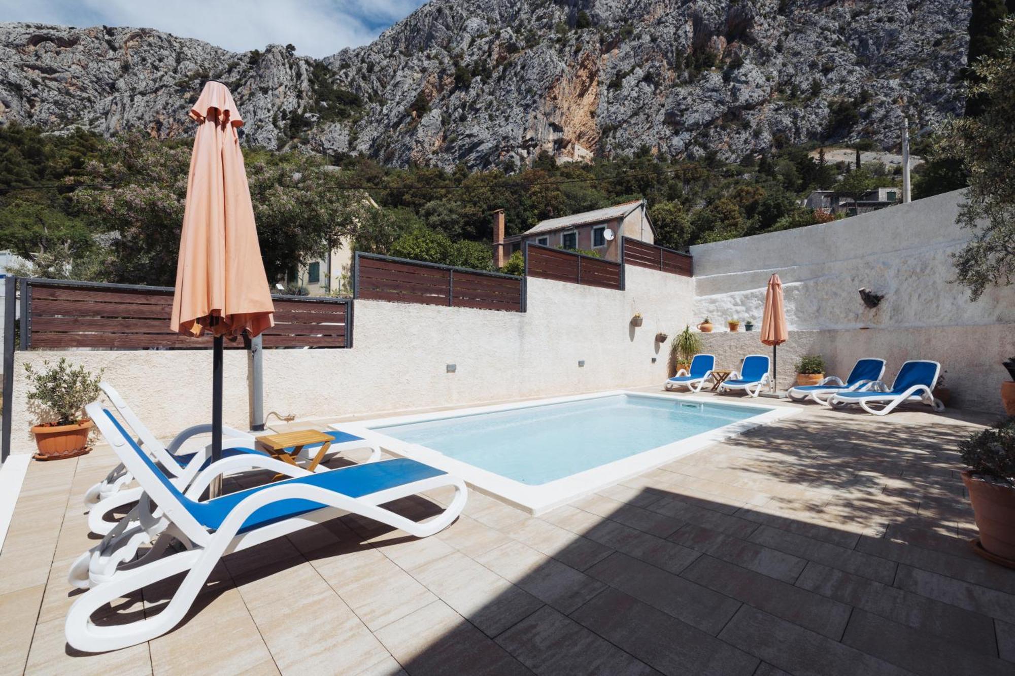 Apartment Laura On The First Floor Μακάρσκα Εξωτερικό φωτογραφία