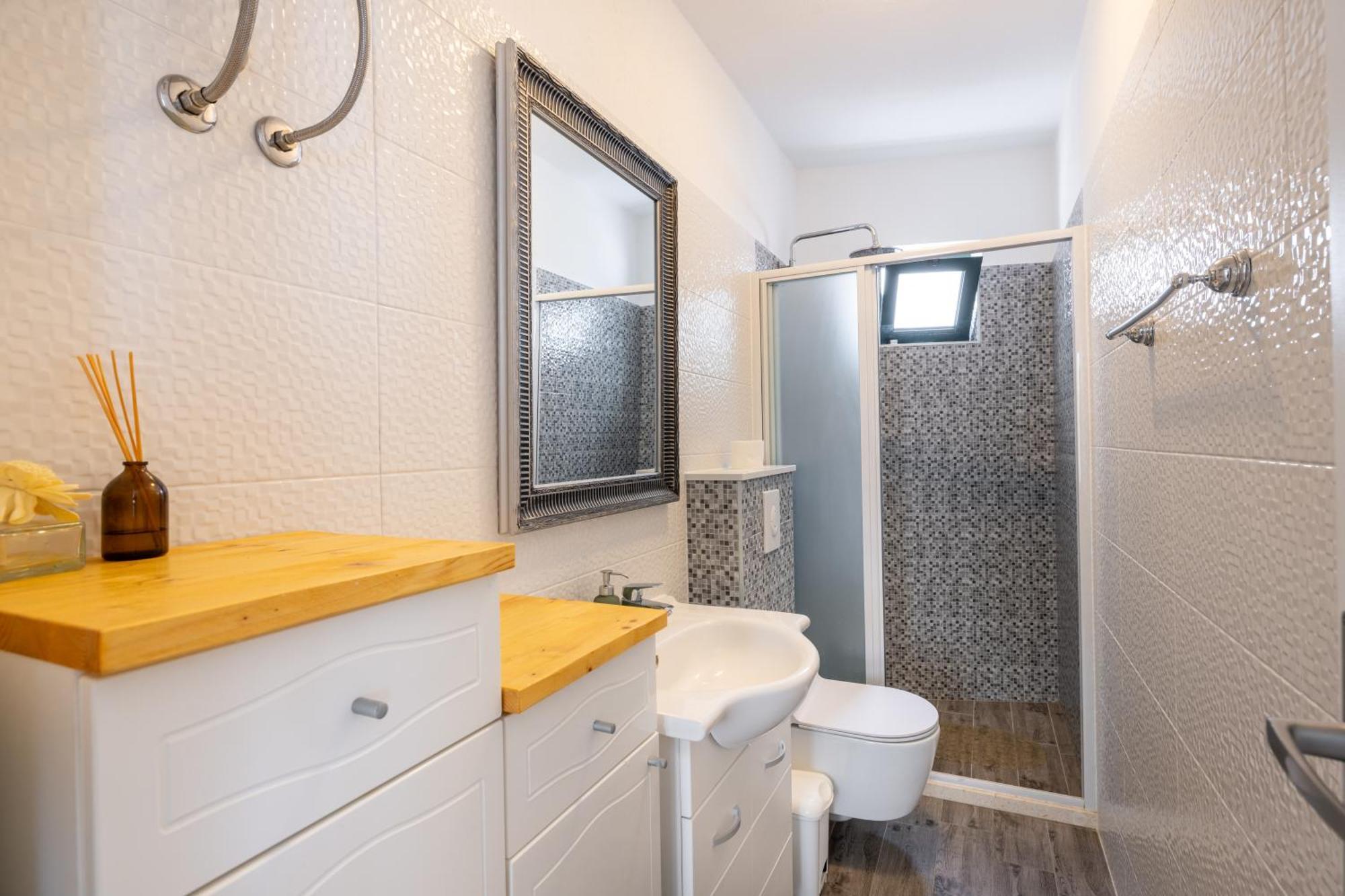 Apartment Laura On The First Floor Μακάρσκα Εξωτερικό φωτογραφία